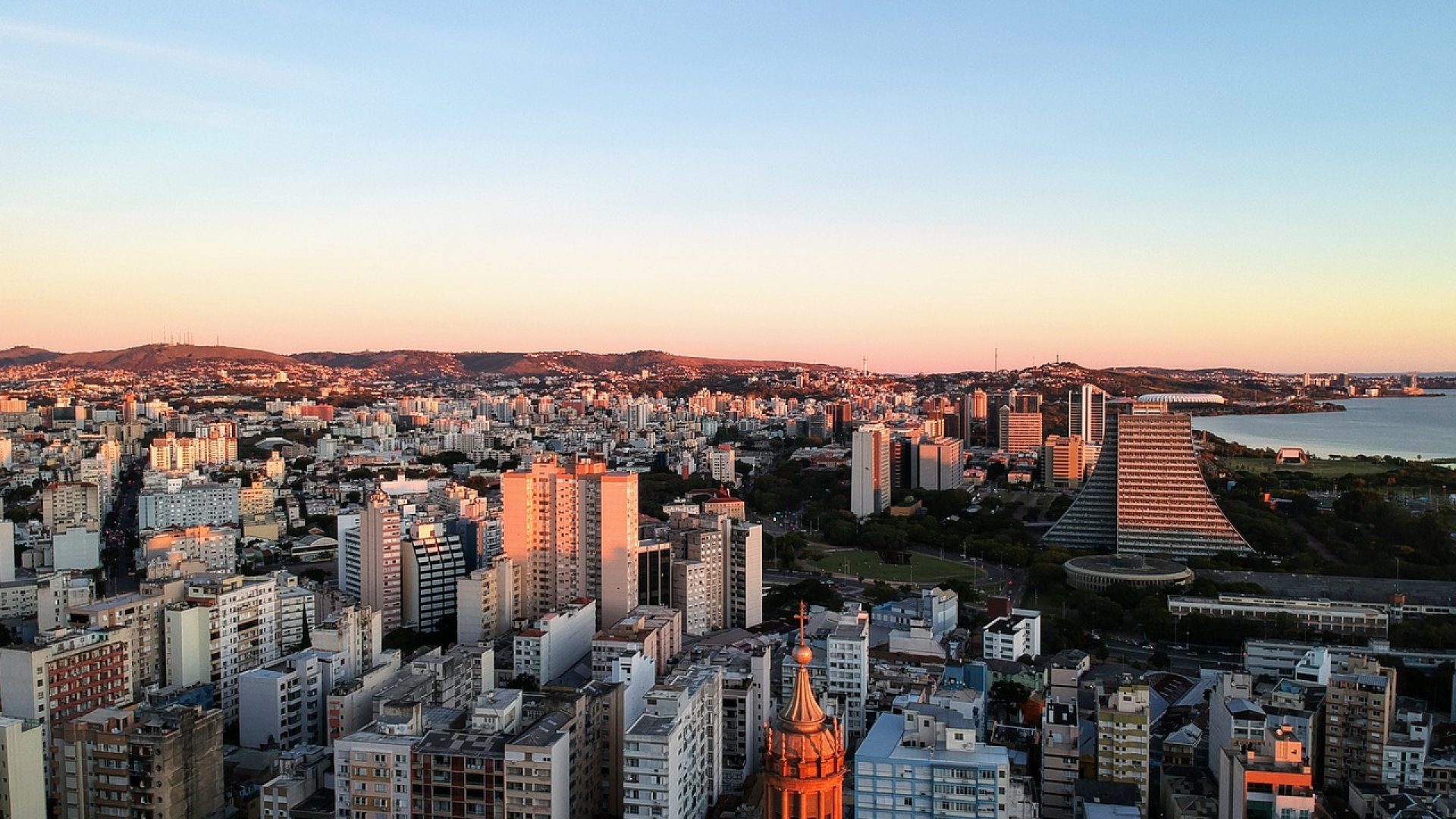 cityscape-6310980_1280
