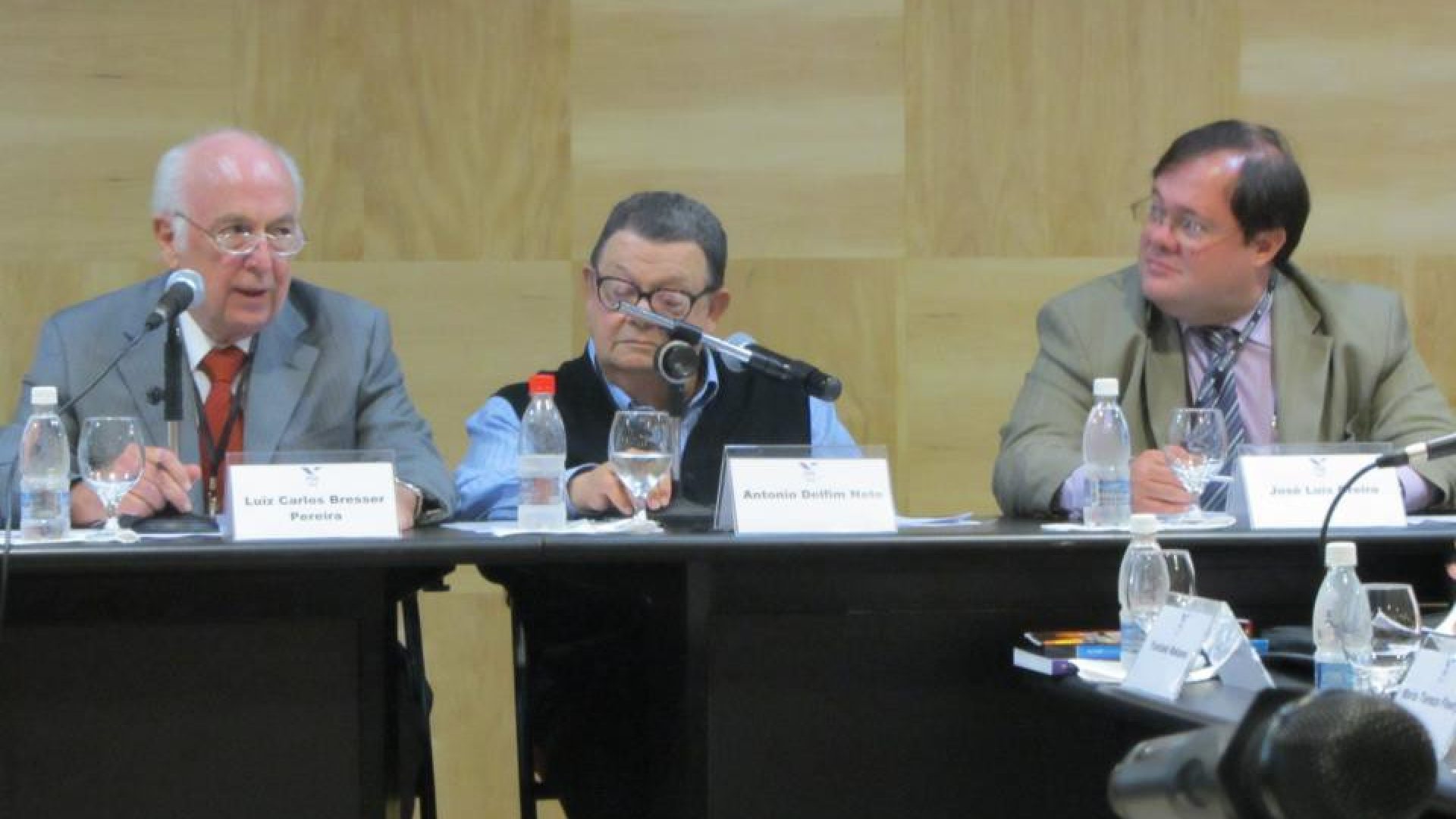 cropped-545318_263248427129300_1492091665_n