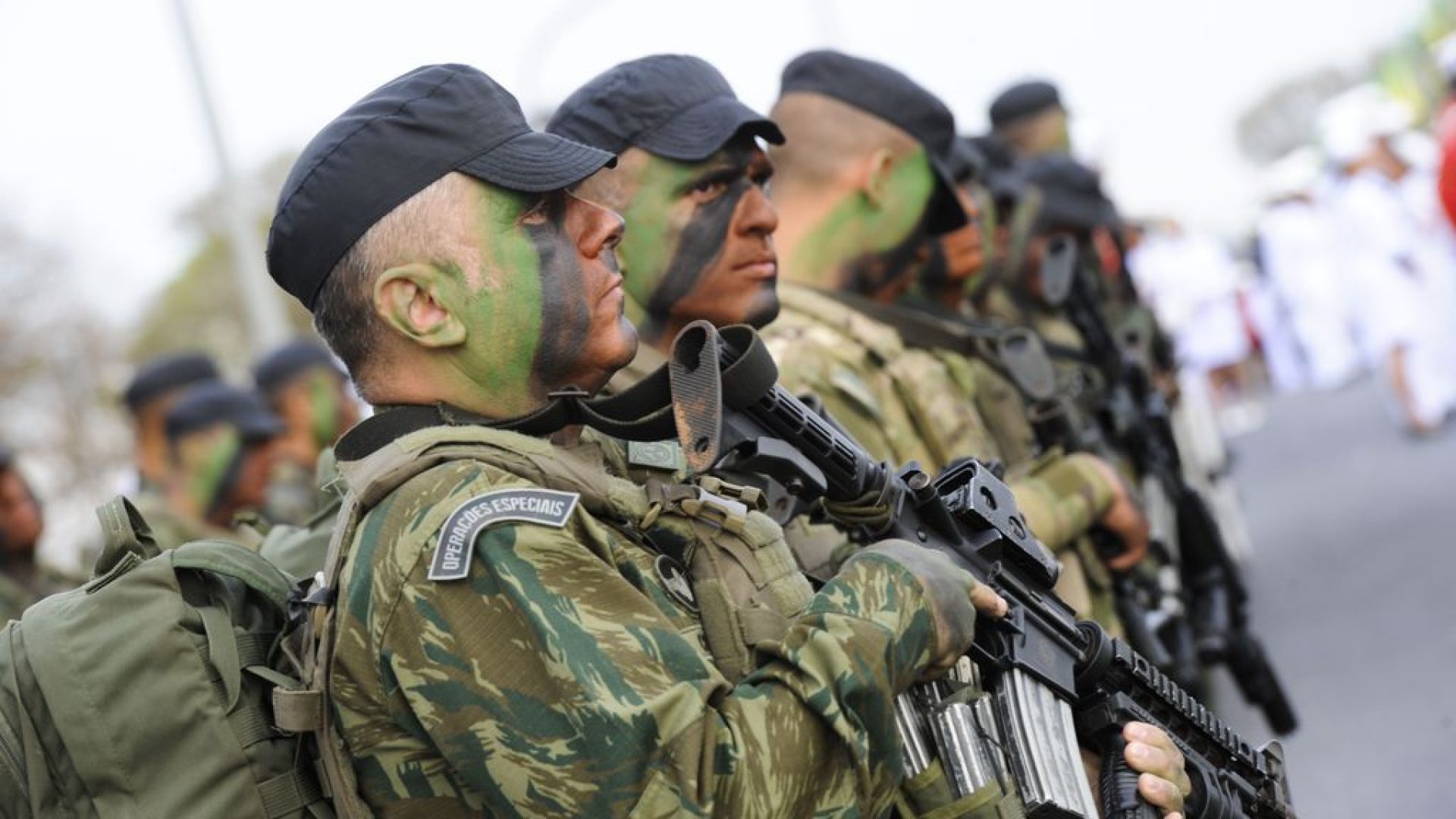 Desfile cívico-militar do 7 de Setembro, que este ano comemora o Bicentenário (200 anos) da Independência do Brasil.