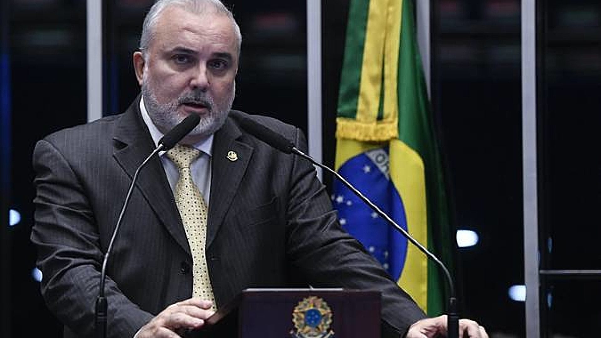 "Há um problema estrutural da redução do financiamento do SUS em função da combinação do Teto de Gastos com a captura dos gastos da saúde pelo Orçamento Secreto", disse Prates - Jefferson Rudy/Agência Senado