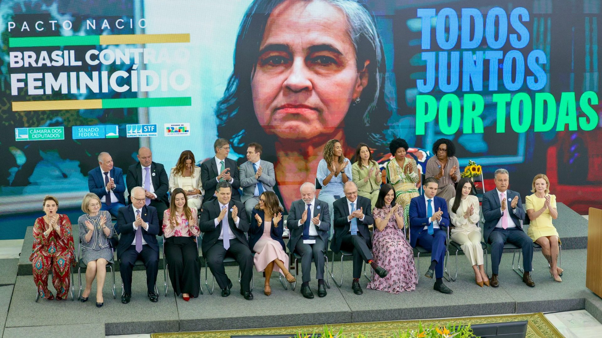 04/02/2026 - Brasília - Presidente da República, Luiz Inácio Lula da Silva, durante cerimônia de assinatura do Pacto Brasil de Enfrentamento ao Feminicídio. Palácio do Planalto. Brasília (DF) - Brasil. Foto: Fabio Rodrigues-Pozzebom/Agência Brasil