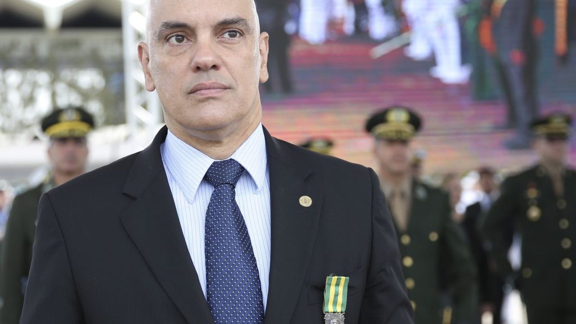 O ministro do STF Alexandre de Moraes participa de solenidade do Dia do Marinheiro e de entrega da Medalha de Mérito Tamandaré, no Grupamento de Fuzileiros Navais de Brasília. Foto: José Cruz/Agência Brasil. 