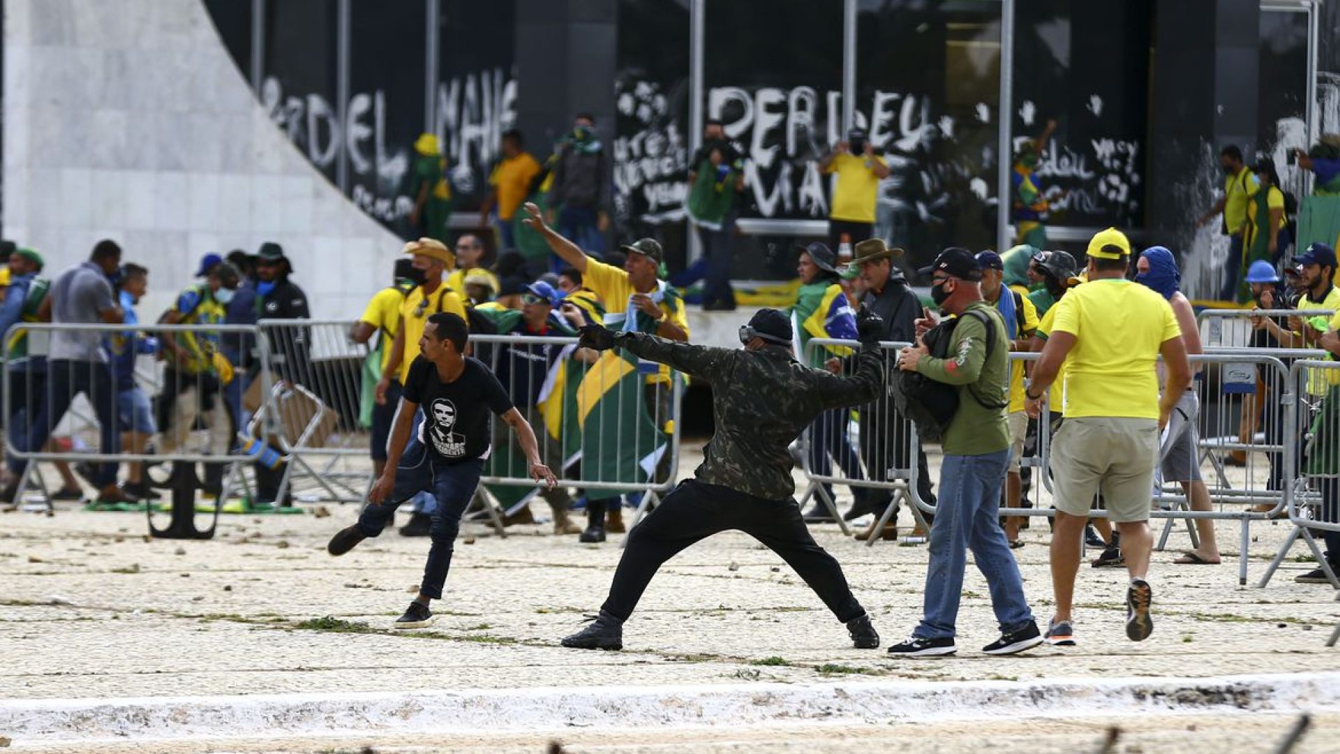 Manifestantes invadem Congresso, STF e Palácio do Planalto. Foto: Marcelo Camargo/Agência Brasil