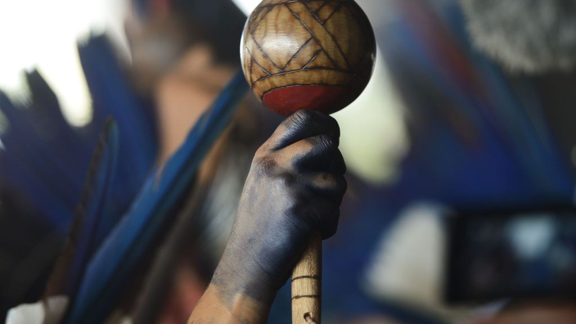 Indígenas de diversas etnias no Acampamento Terra Livre, no Eixo Monumental, em Brasília