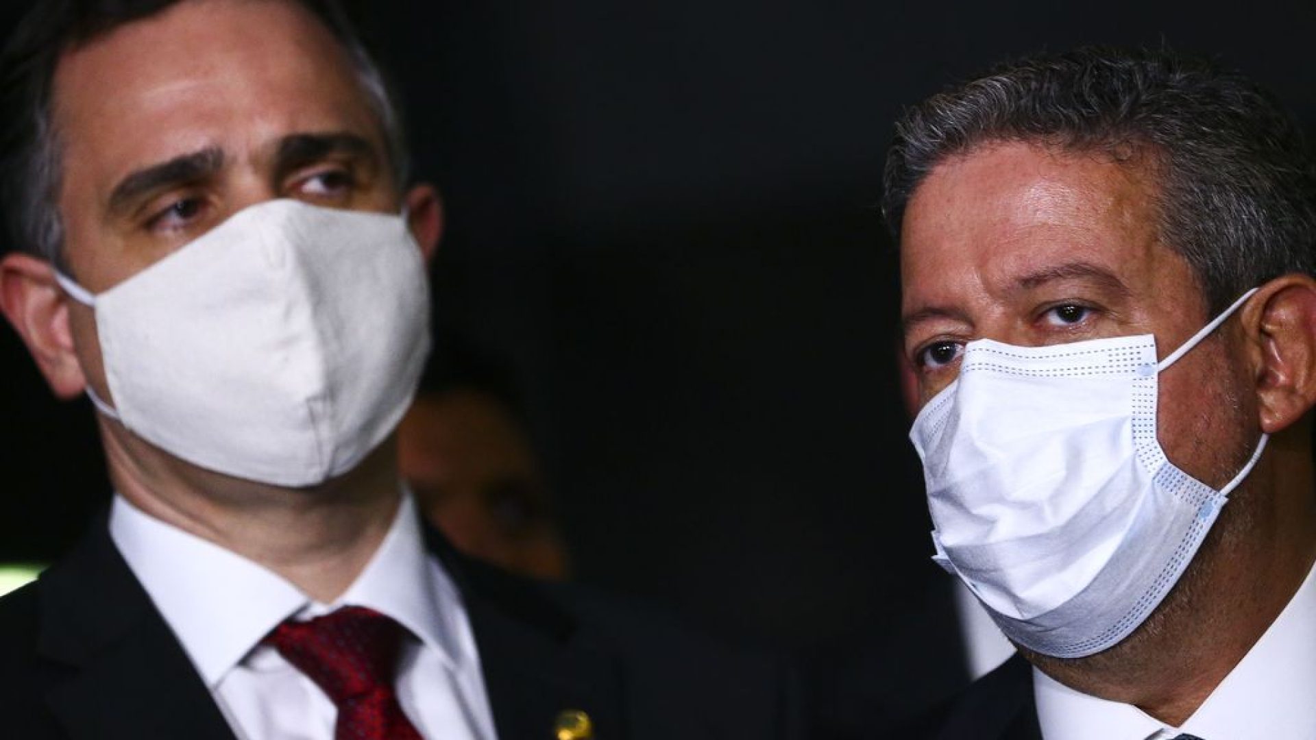 Os presidentes do Senado Federal, Rodrigo Pacheco, e da Câmara dos Deputados, Arthur Lira, durante declaração após entrega da medida provisória que trata da privatização da Eletrobrás.