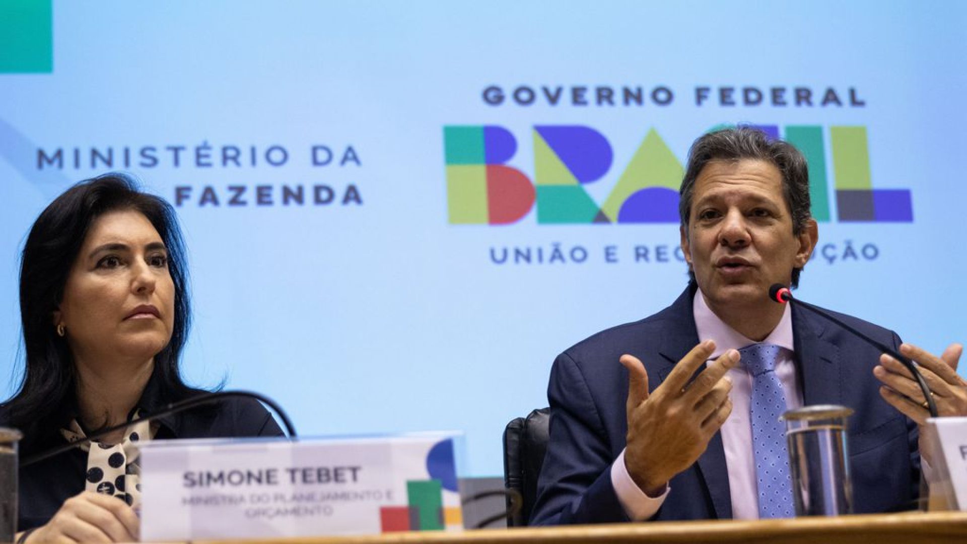 Brasília (DF) 30/03/2023  Os ministros da Fazenda, Fernando Haddad e do Planejamento, Simone Tebet, durante coletiva sobre a nova regra fiscal.  Foto: José Cruz/ Agência Brasil