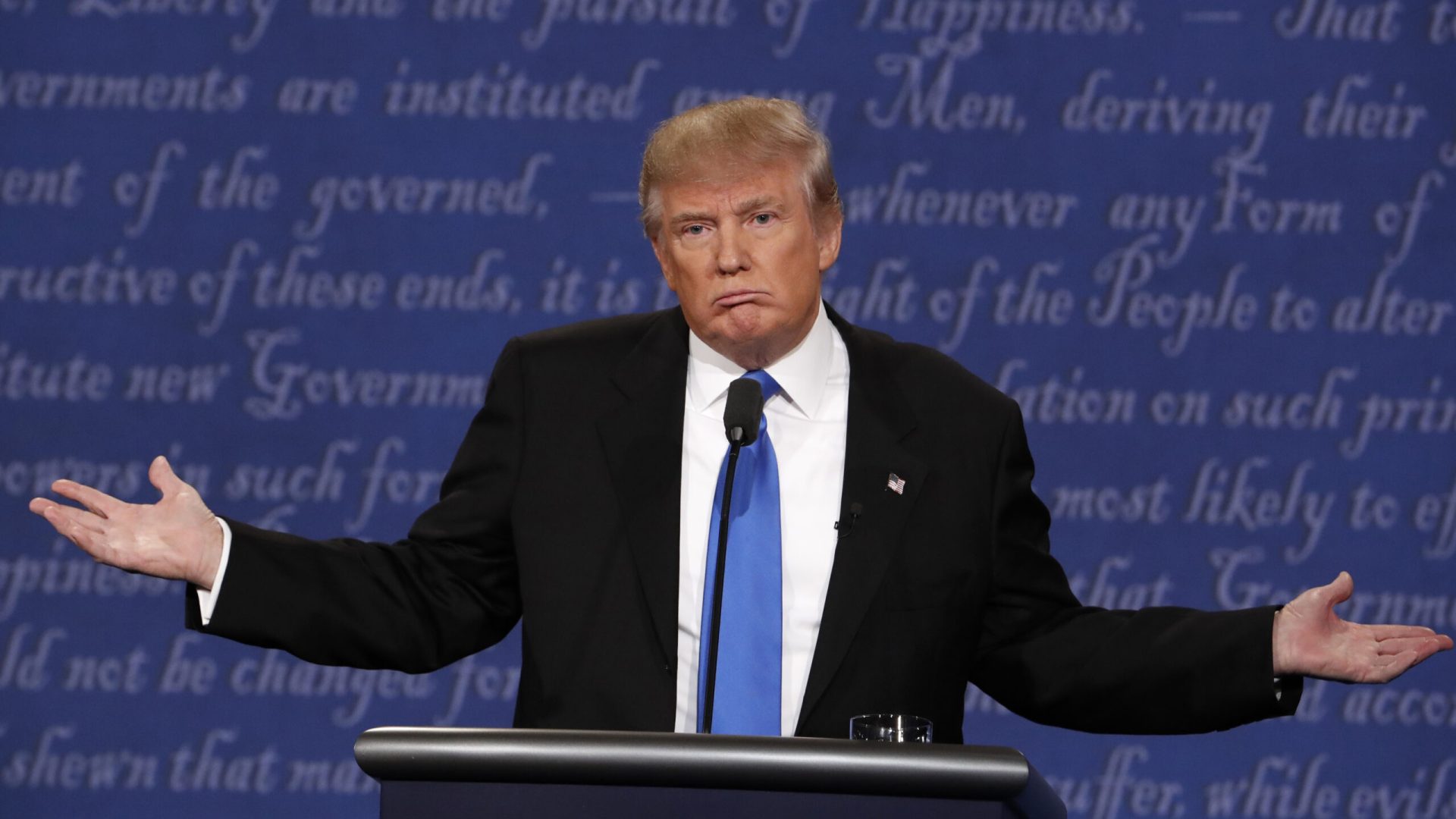 Republican U.S. presidential nominee Donald Trump gestures as he speaks during the first debate with Democratic U.S. presidential nominee Hillary Clinton at Hofstra University in Hempstead, New York, U.S., September 26, 2016.  REUTERS/Lucas Jackson  - RTSPKN3